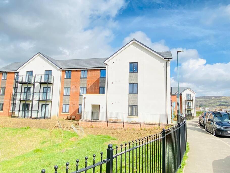 Beautiful, Brand New Apartment! Cheltenham Eksteriør bilde